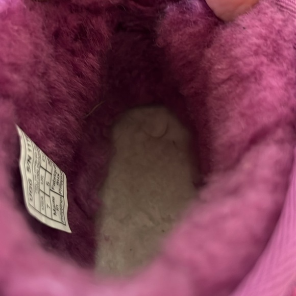 UGG Ultra Mini Boots - Picture 6 of 8